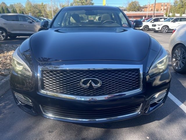 2015 INFINITI Q70L Base