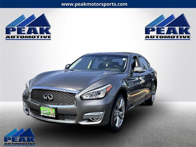 2015 INFINITI Q70L Base