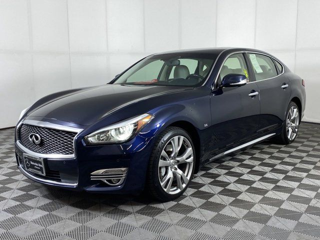 2015 INFINITI Q70L Base