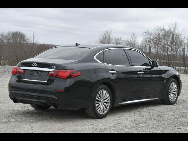 2015 INFINITI Q70L Base