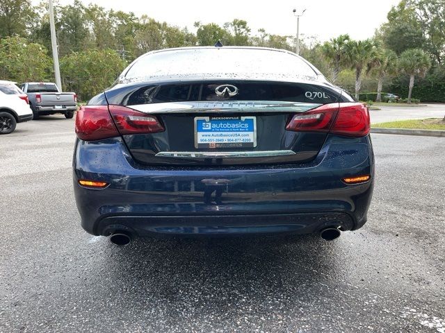 2015 INFINITI Q70L Base