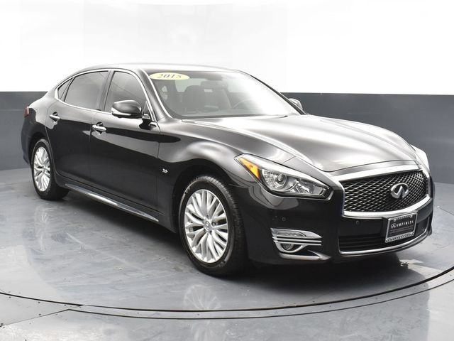 2015 INFINITI Q70L Base