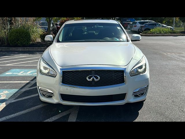 2015 INFINITI Q70L Base