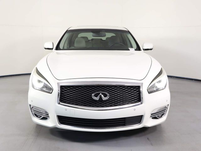 2015 INFINITI Q70L Base