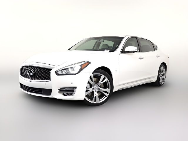 2015 INFINITI Q70L Base