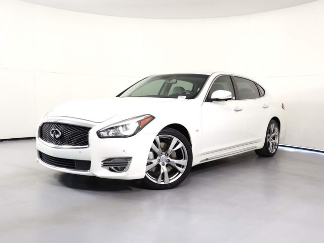 2015 INFINITI Q70L Base