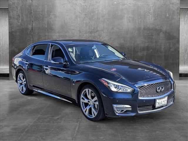 2015 INFINITI Q70L Base