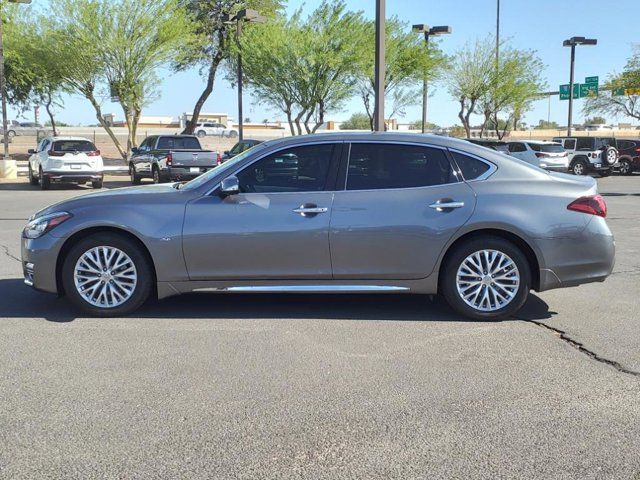 2015 INFINITI Q70L Base