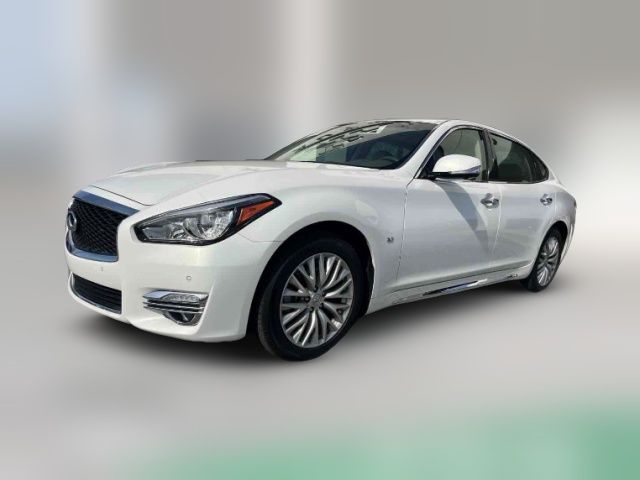 2015 INFINITI Q70L Base