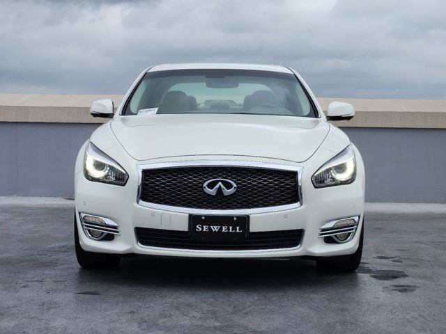 2015 INFINITI Q70L Base