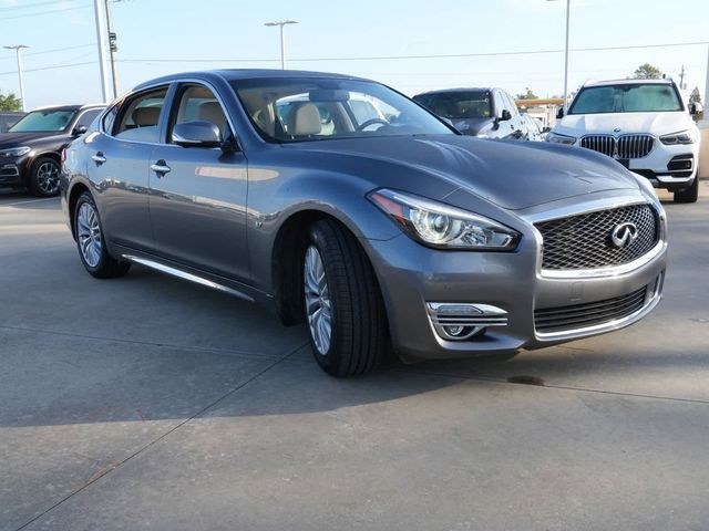 2015 INFINITI Q70L Base