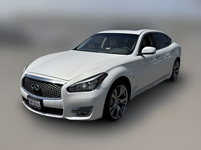 2015 INFINITI Q70L Base