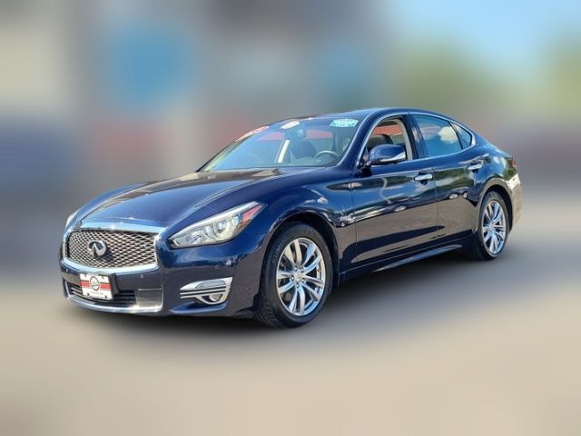 2015 INFINITI Q70h Base