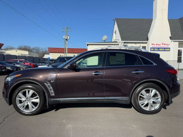 2015 INFINITI QX70 Base