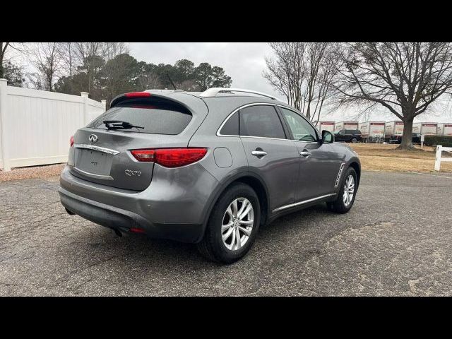 2015 INFINITI QX70 Base