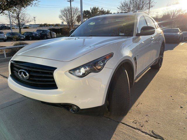 2015 INFINITI QX70 Base