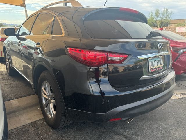 2015 INFINITI QX70 Base