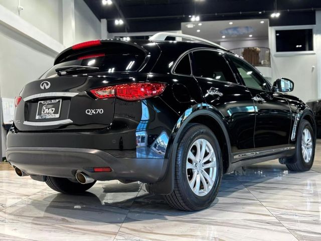 2015 INFINITI QX70 Base