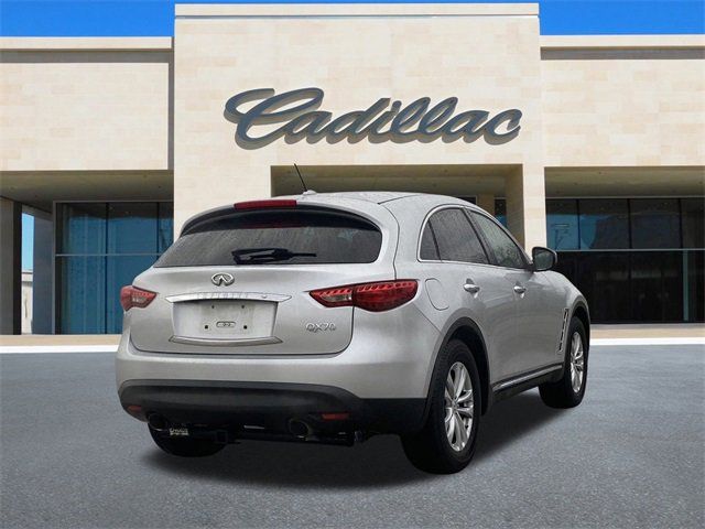 2015 INFINITI QX70 Base