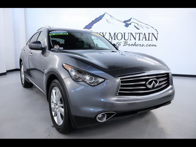 2015 INFINITI QX70 Base