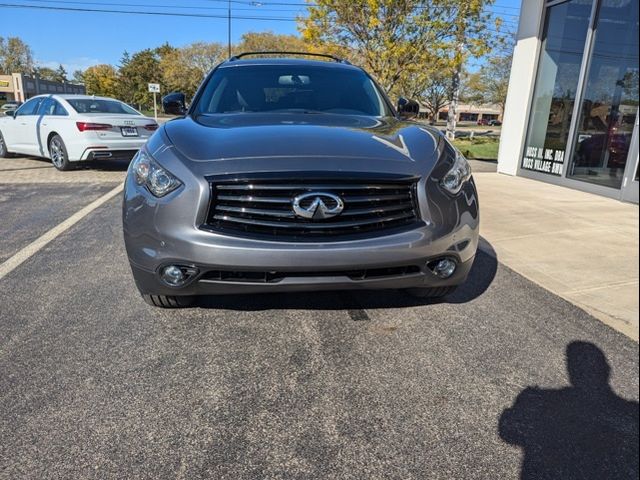 2015 INFINITI QX70 Base