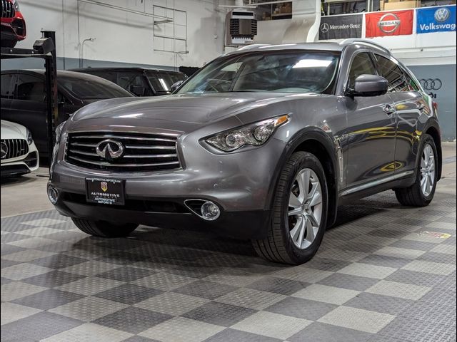 2015 INFINITI QX70 Base