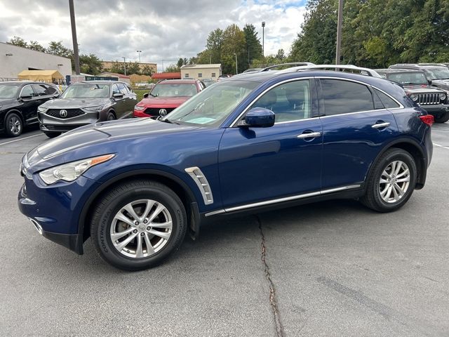 2015 INFINITI QX70 Base