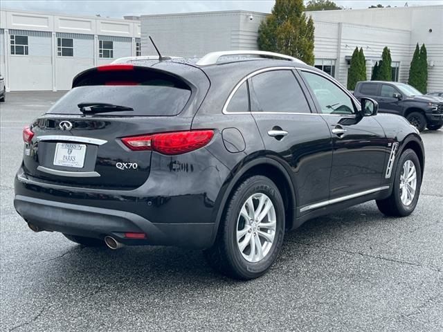 2015 INFINITI QX70 Base