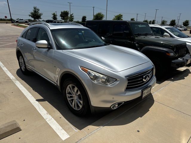 2015 INFINITI QX70 Base