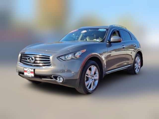 2015 INFINITI QX70 Base