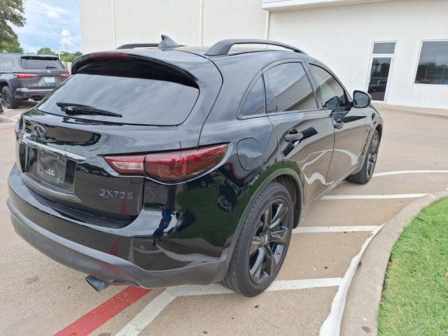 2015 INFINITI QX70 Base