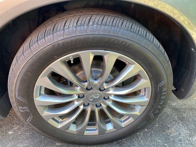 2015 INFINITI QX80 Base