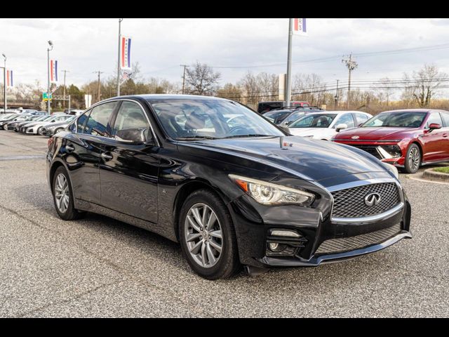 2015 INFINITI Q50 Base