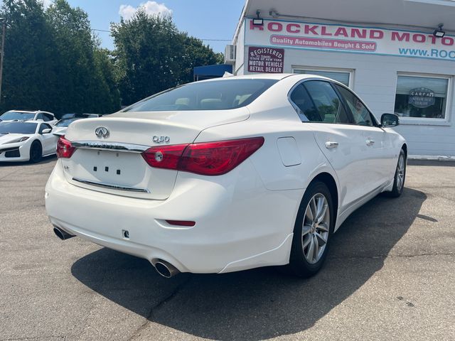 2015 INFINITI Q50 Premium