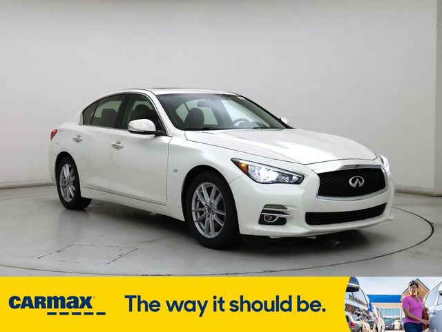 2015 INFINITI Q50 Base