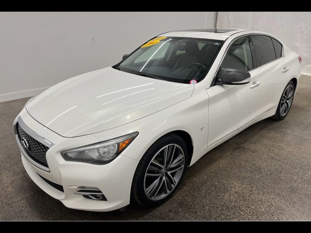 2015 INFINITI Q50 