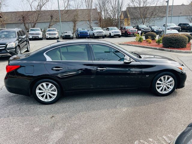 2015 INFINITI Q50 Premium