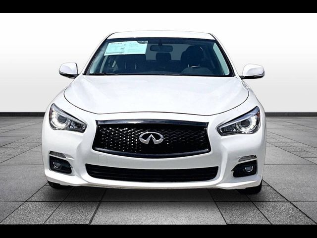 2015 INFINITI Q50 Base