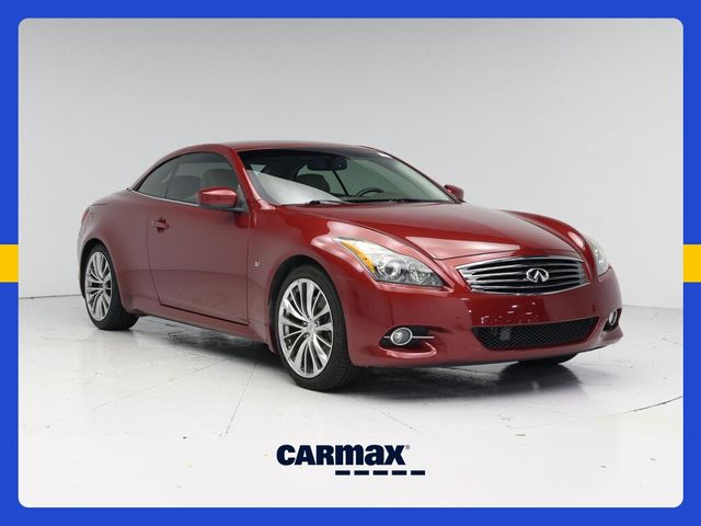 2015 INFINITI Q60 Base