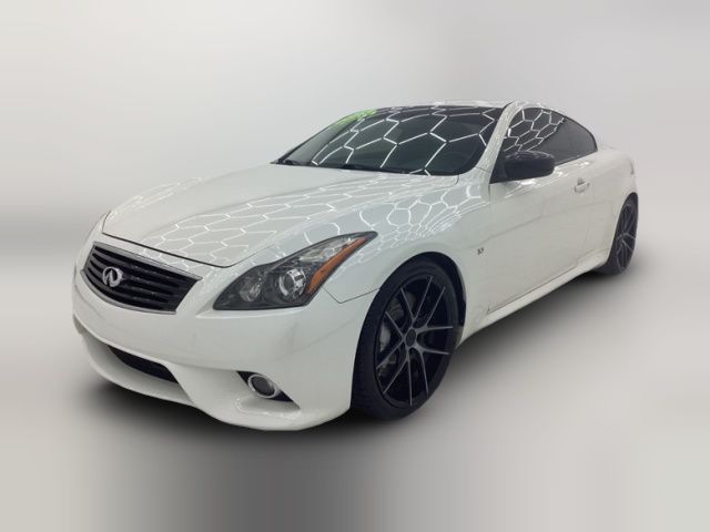 2015 INFINITI Q60 Base