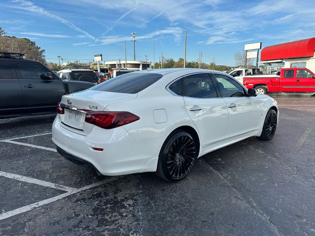 2015 INFINITI Q70 Base