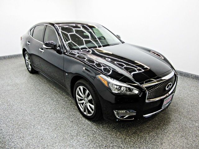 2015 INFINITI Q70 Base