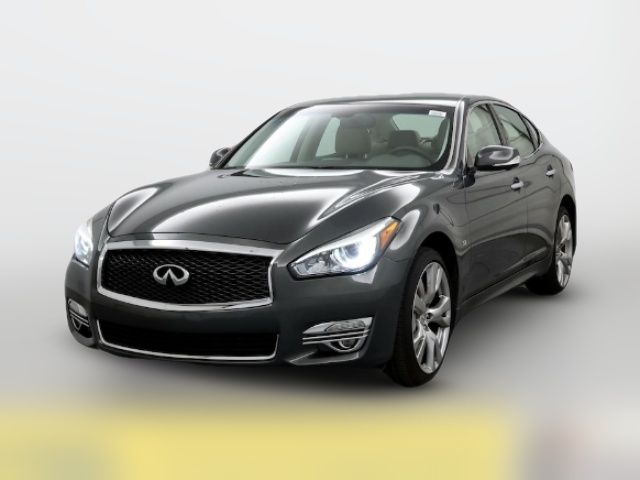 2015 INFINITI Q70 Base