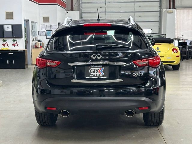 2015 INFINITI QX70 Base