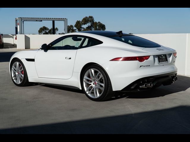 2015 Jaguar F-Type V8 R