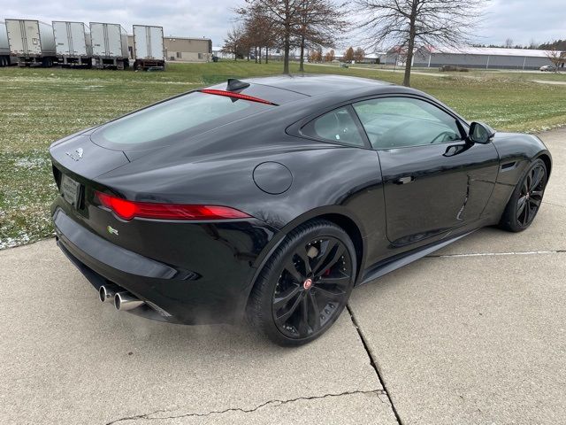 2015 Jaguar F-Type V8 R