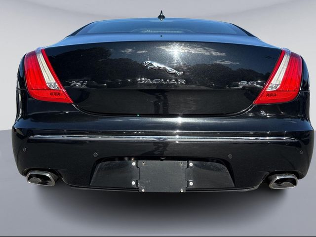 2015 Jaguar XJ Base