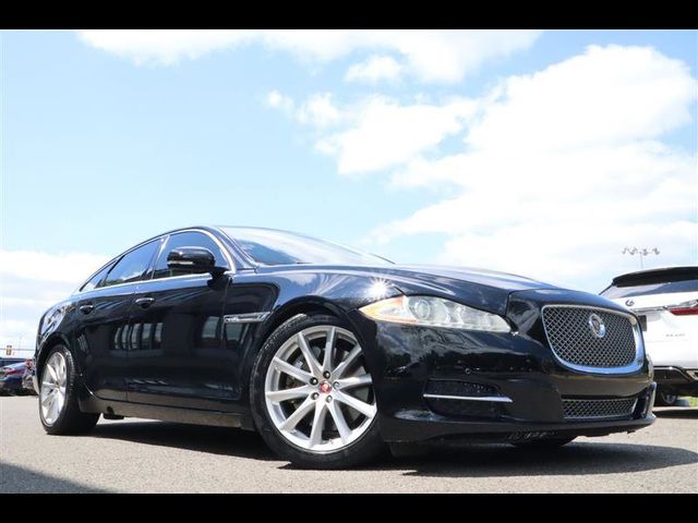 2015 Jaguar XJ Base