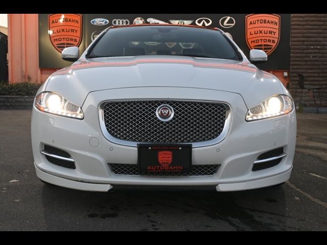 2015 Jaguar XJ Base