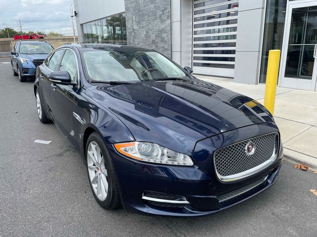 2015 Jaguar XJ Base